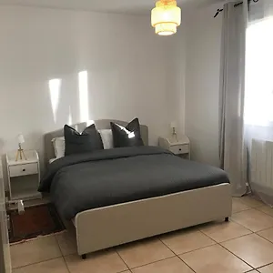 Appartement Privee Calme 15 Min A Pied Du Centre Parking Gratuit, Arles